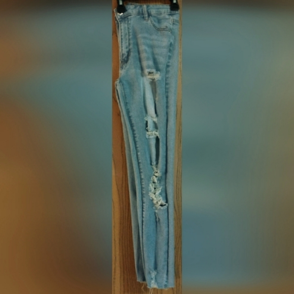8-031 Shein Distressed Skinny Jeans size 6